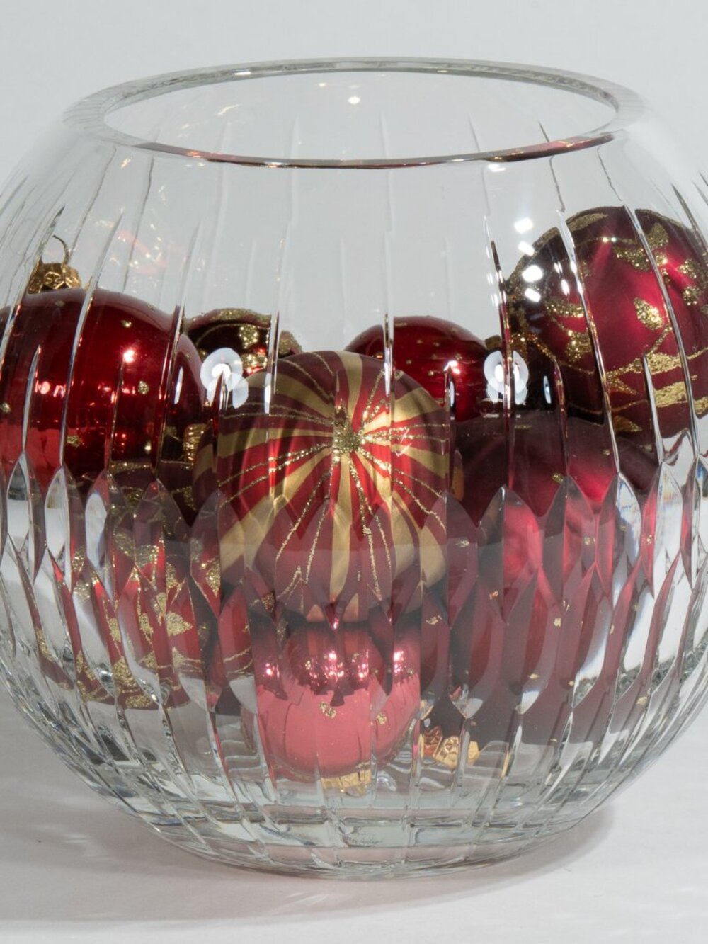 The Bombay Co. Crystal Rose Bowl/Globe Vase with 14 Christmas Balls
